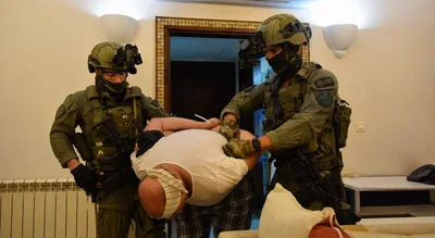 العدو الإسرائيلي يعتقل 22  فلسطينيا بينهم صحفي من الضفة و القدس