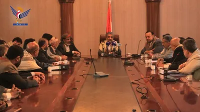 نائب رئيس الوزراء يتفقد سير العمل الخدمي والتنموي بأمانة العاصمة  
