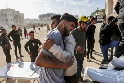 استشهاد شاب فلسطيني بقصف العدو الإسرائيلي شارع في بيت لاهيا