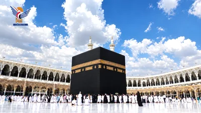 مزاعم استهداف مكة تفجر سخرية واسعة.. سقوط سعودي مدوٍ للهروب من الهزائم