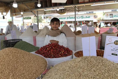 معرض الأرض الطيبة والأسر المنتجة.. جودة منافسة وتنوع يسهم في تحقيق الاكتفاء الذاتي