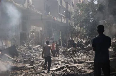 استشهاد فلسطيني وإصابة آخرين إثر قصف العدو الإسرائيلي منزلا بالنصيرات وسط قطاع غزة