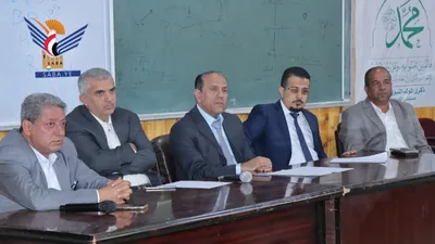 مناقشة تعزيز التعاون بين مستشفى الكويت وكلية الطب بجامعة صنعاء