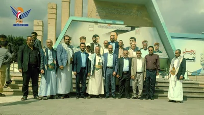 قيادة وزارة التربية والتعليم والبحث العلمي تزور أضرحة الشهداء الصماد والرهوي والغماري
