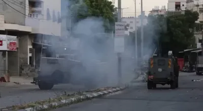 العدو الإسرائيلي يستهدف صحفيين بقنابل الصوت والغاز والرصاص في الخليل