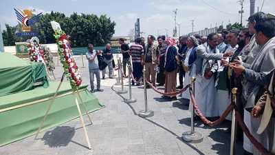 قيادات وزارة الثقافة والسياحة يزورون أضرحة الشهداء الصماد والرهوي والغماري