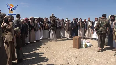 توزيع هدايا لأسر الشهداء والمفقودين وفعالية خطابية في أرحب بمحافظة صنعاء