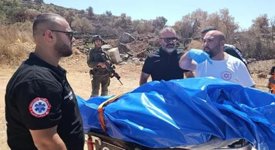 العدو الإسرائيلي يُسلم جثمان الشهيد الطفل الفلسطيني سليم فقهاء