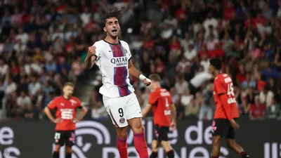 توريس يقود باريس سان جيرمان لتعادل مثير أمام رين في الدوري الفرنسي