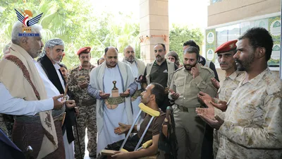 العلامة مفتاح يتفقد أحوال المصابين والجرحى في المستشفى العسكري
