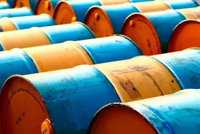 الاحتياطي النفطي الأميركي يهبط إلى أدنى مستوى له منذ 44 عامًا