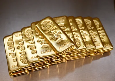 الذهب يتعافى من أدنى مستوياته في أسبوع بفضل تراجع الدولار