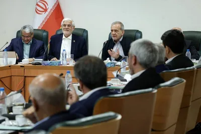 بزشكيان:  هناك دول تسعى للتعاون مع إيران رغم محاولات الأعداء فرض العزلة علينا