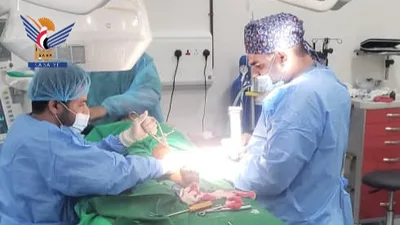 الحديدة.. استفادة أكثر من 4 آلاف و500 حالة من خدمات فريقي هيئة مستشفى الثورة بالخوخة 