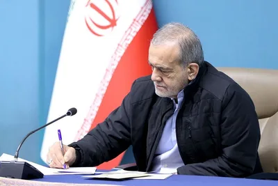 الرئيس الإيراني لترامب: سنواصل المقاومة حتى يندم المعتدون بشدة